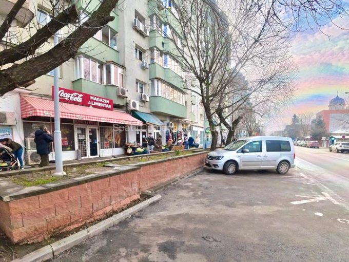 Margeanului –spatiu de vanzare,102 mp, teren 327 mp, inchiriat cu 2900 euro/luna