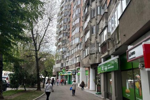 Randament 8% spațiu comercial lângă metrou