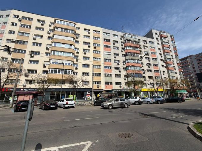 Se vinde Spatiu comercial 100mp chirias de 20ani in locatie!