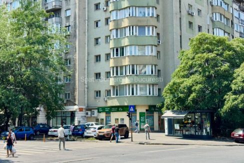 Spatiu comercial de inchiriat Crangasi Piata 100 mp vitrina 9 ml